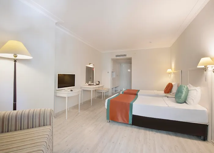 Отель Miarosa Incekum 5*